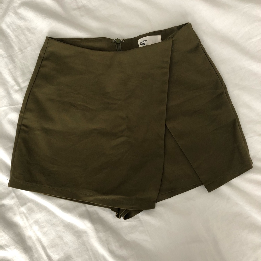 🍓Green Skort